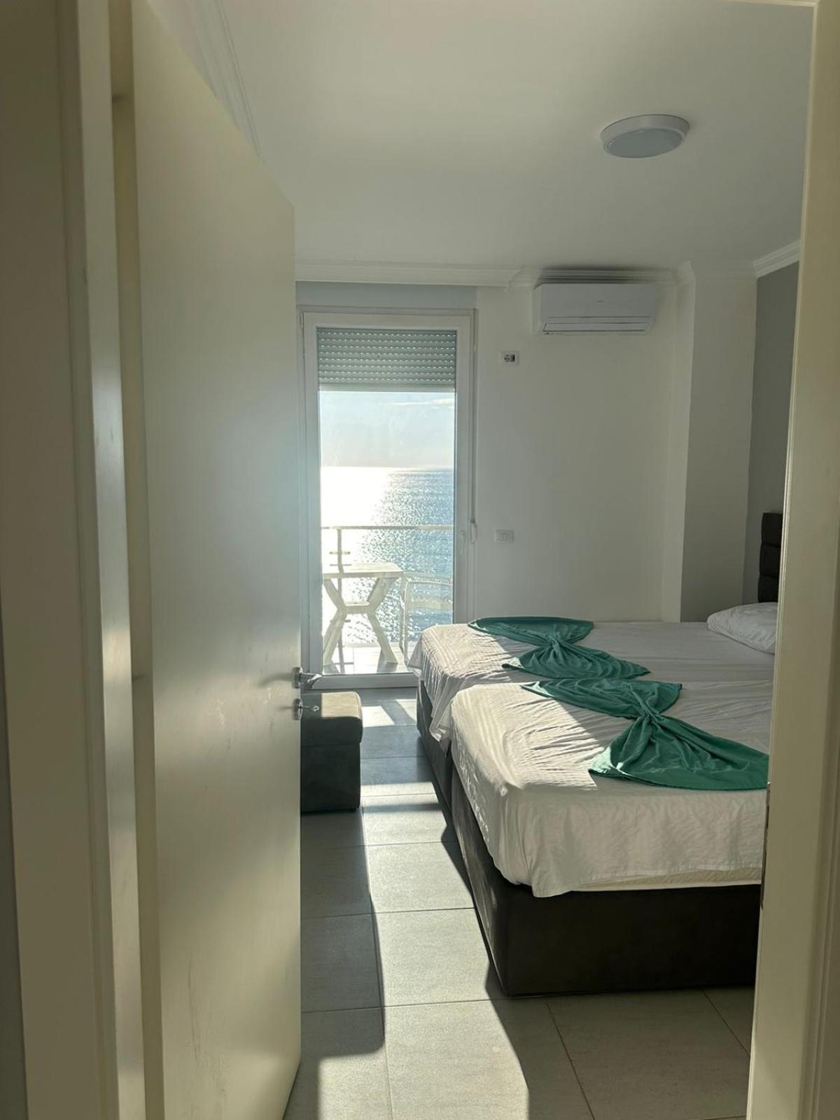 Deluxe Apartments With Balcony Shengjin Exterior photo