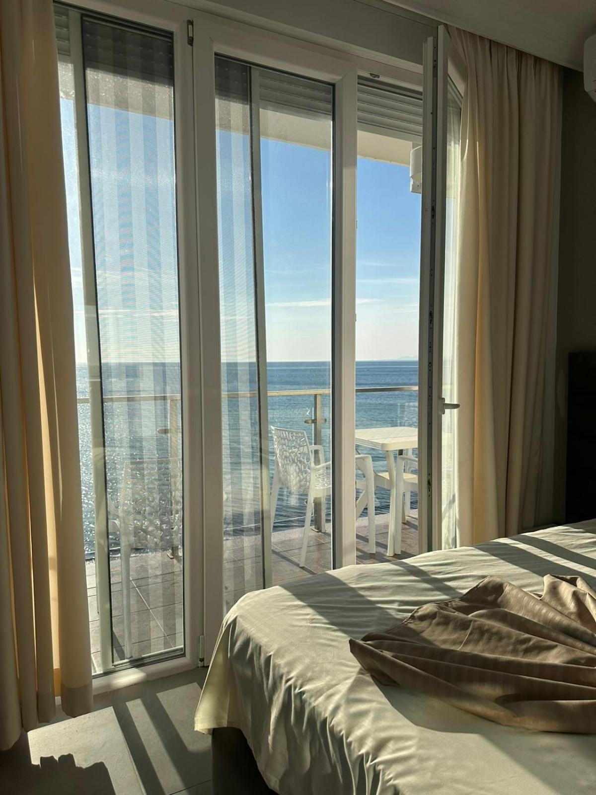 Deluxe Apartments With Balcony Shengjin Exterior photo