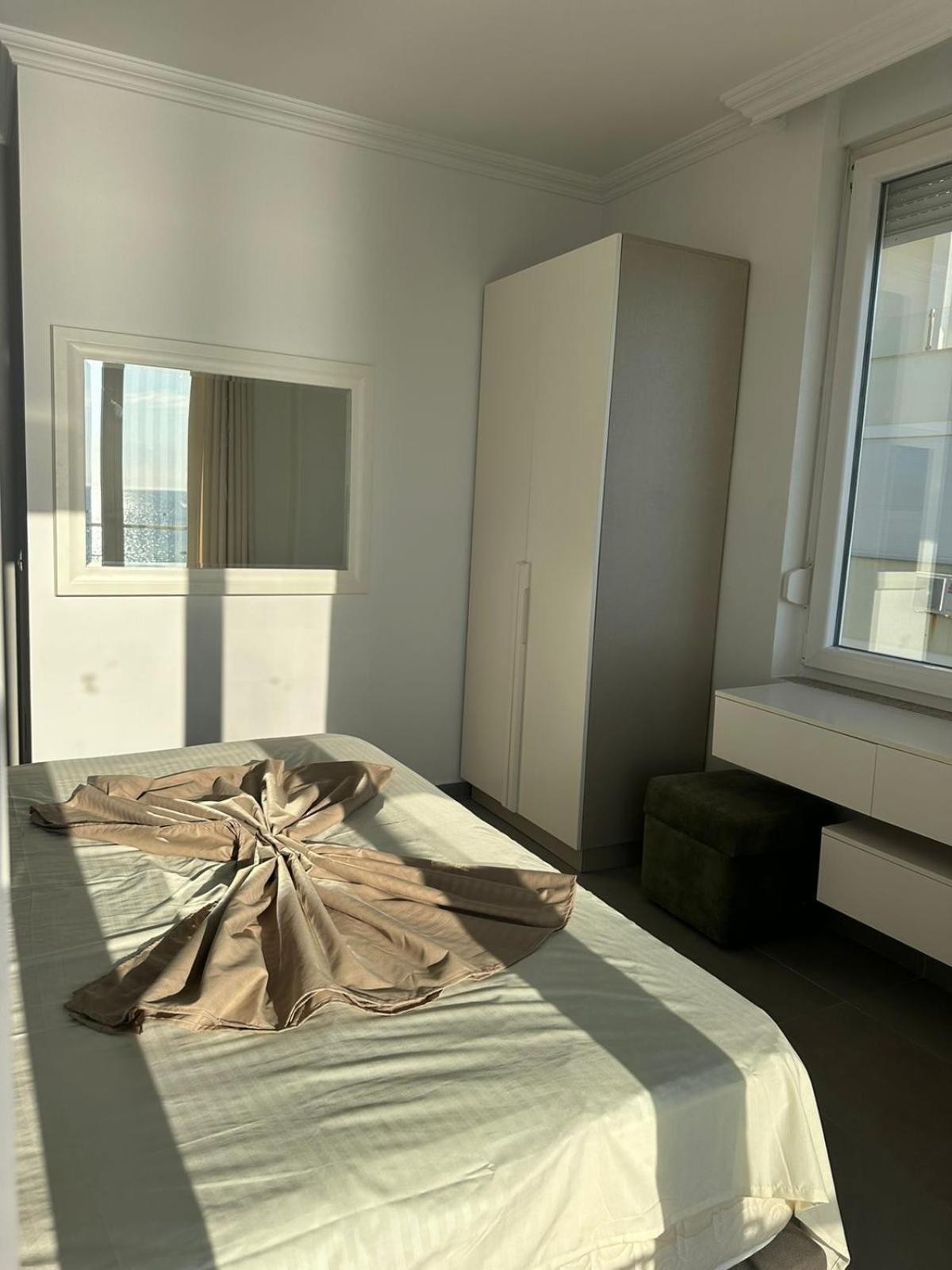 Deluxe Apartments With Balcony Shengjin Exterior photo