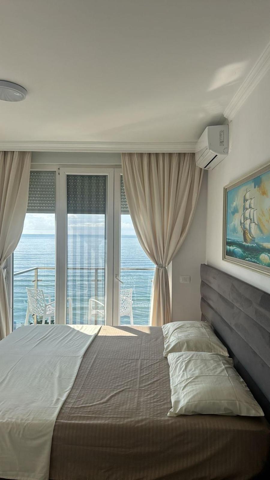 Deluxe Apartments With Balcony Shengjin Exterior photo