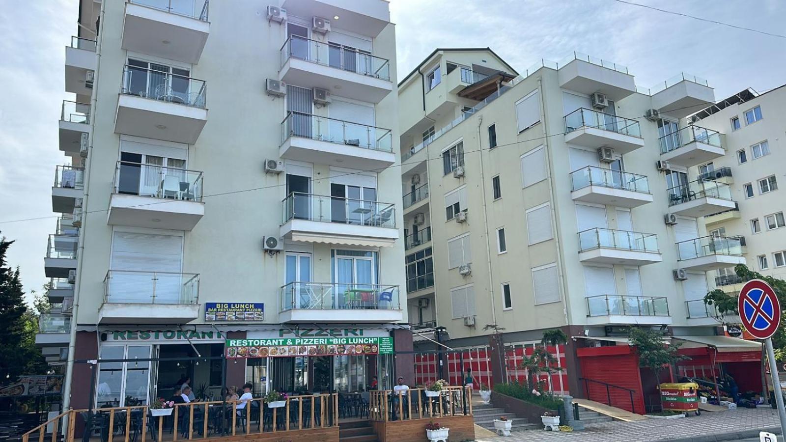 Deluxe Apartments With Balcony Shengjin Exterior photo