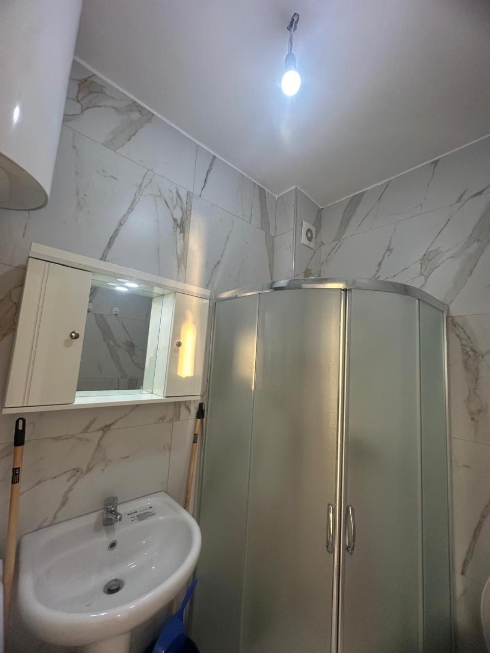 Deluxe Apartments With Balcony Shengjin Exterior photo